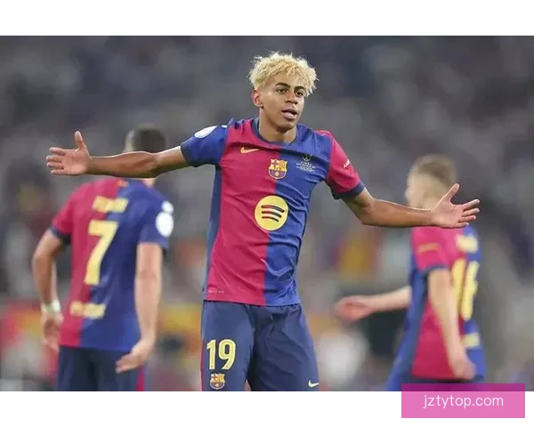 亚马尔赛后回更衣室一路抱怨情绪失控表现引关注